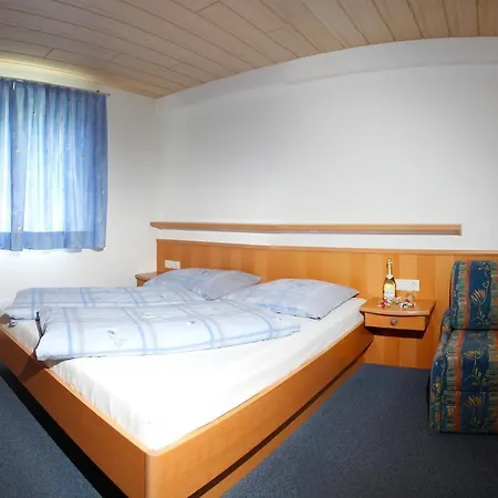 Haus Muntschnei Apartment Sankt Gallenkirch Room photo