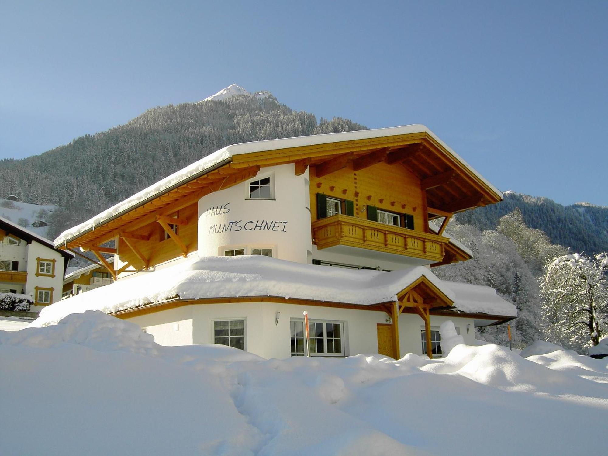 Apartment Haus Muntschnei
